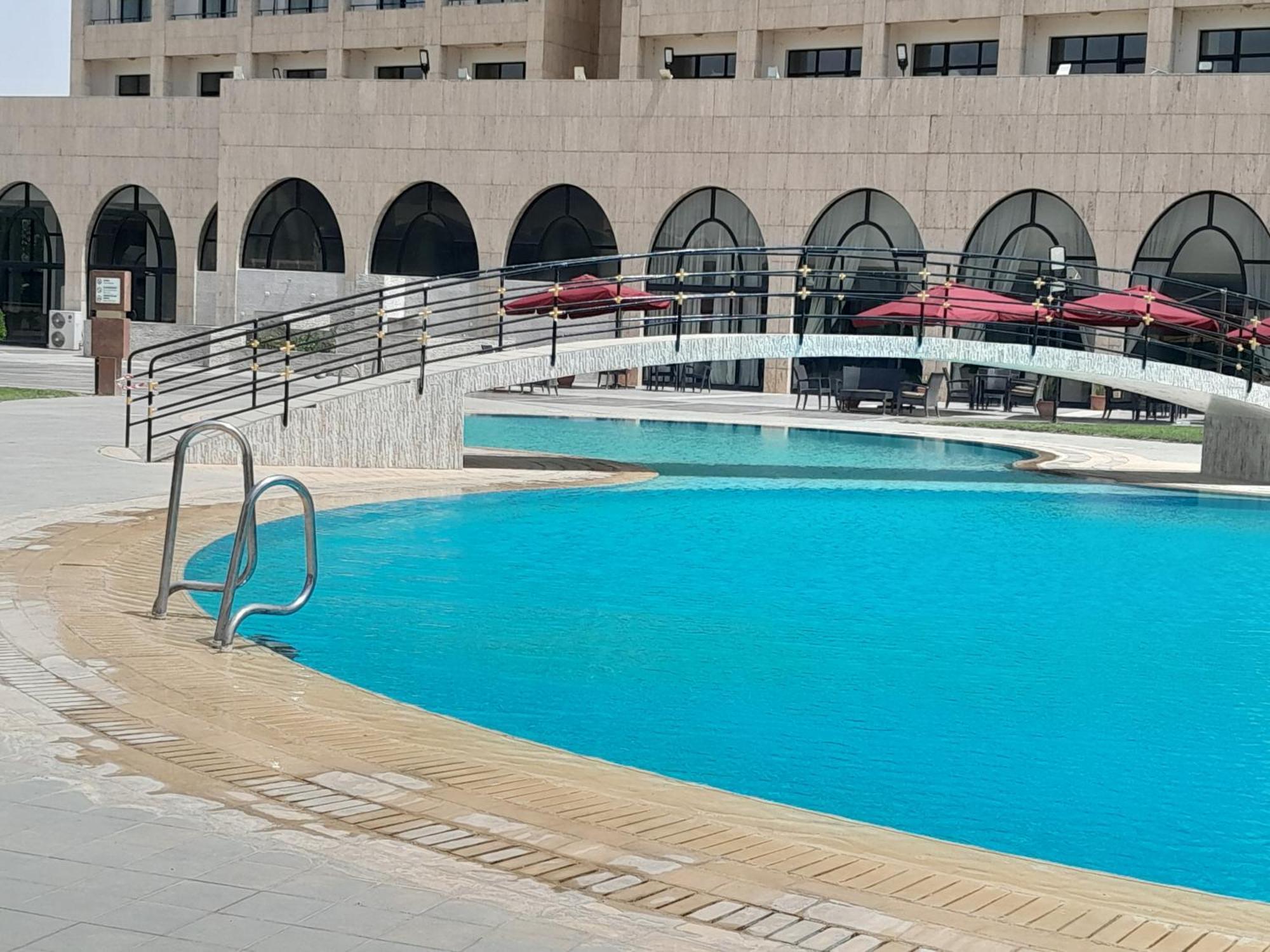 L'Amitie Hotel NʼDjamena Esterno foto