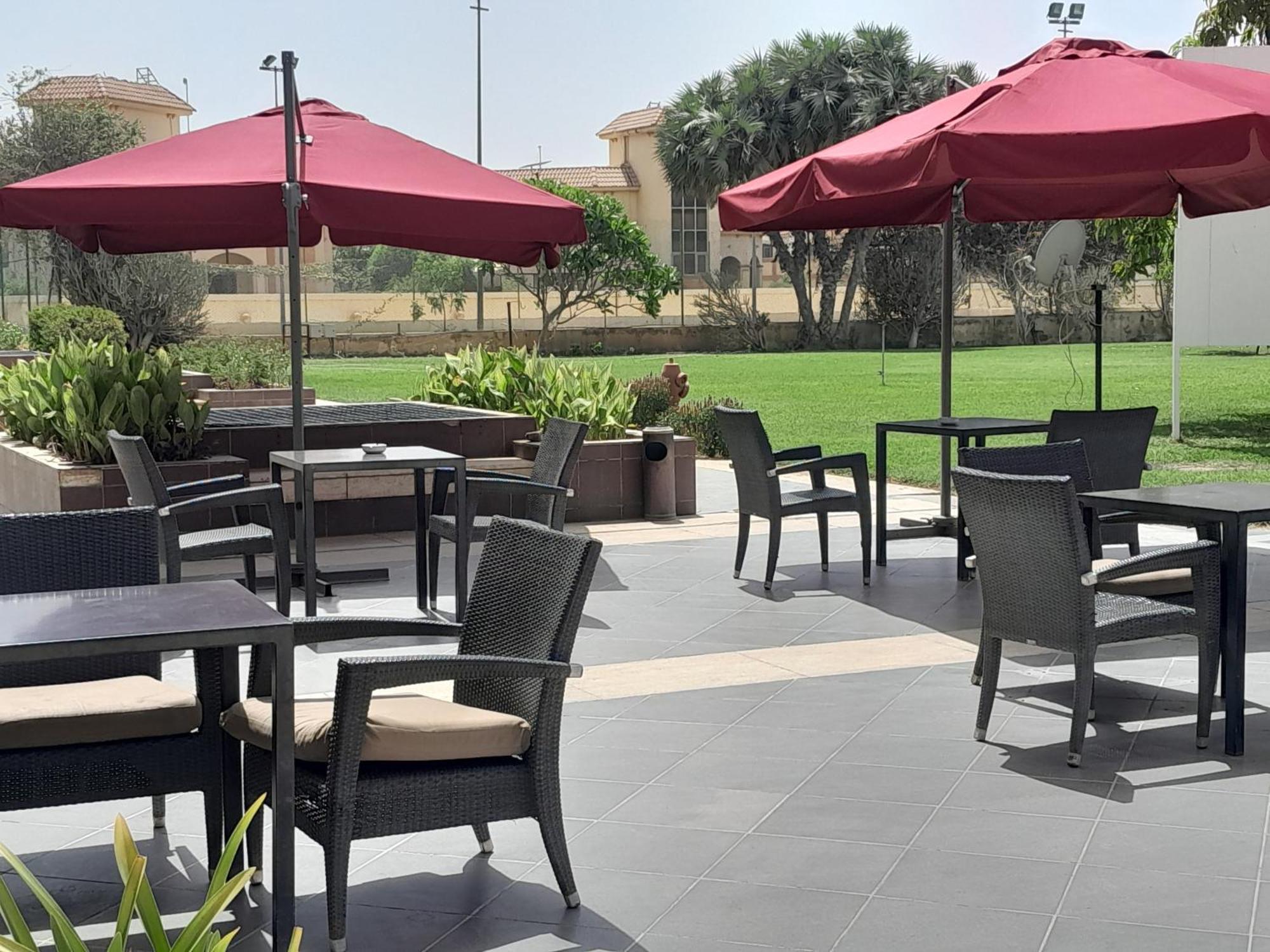 L'Amitie Hotel NʼDjamena Esterno foto
