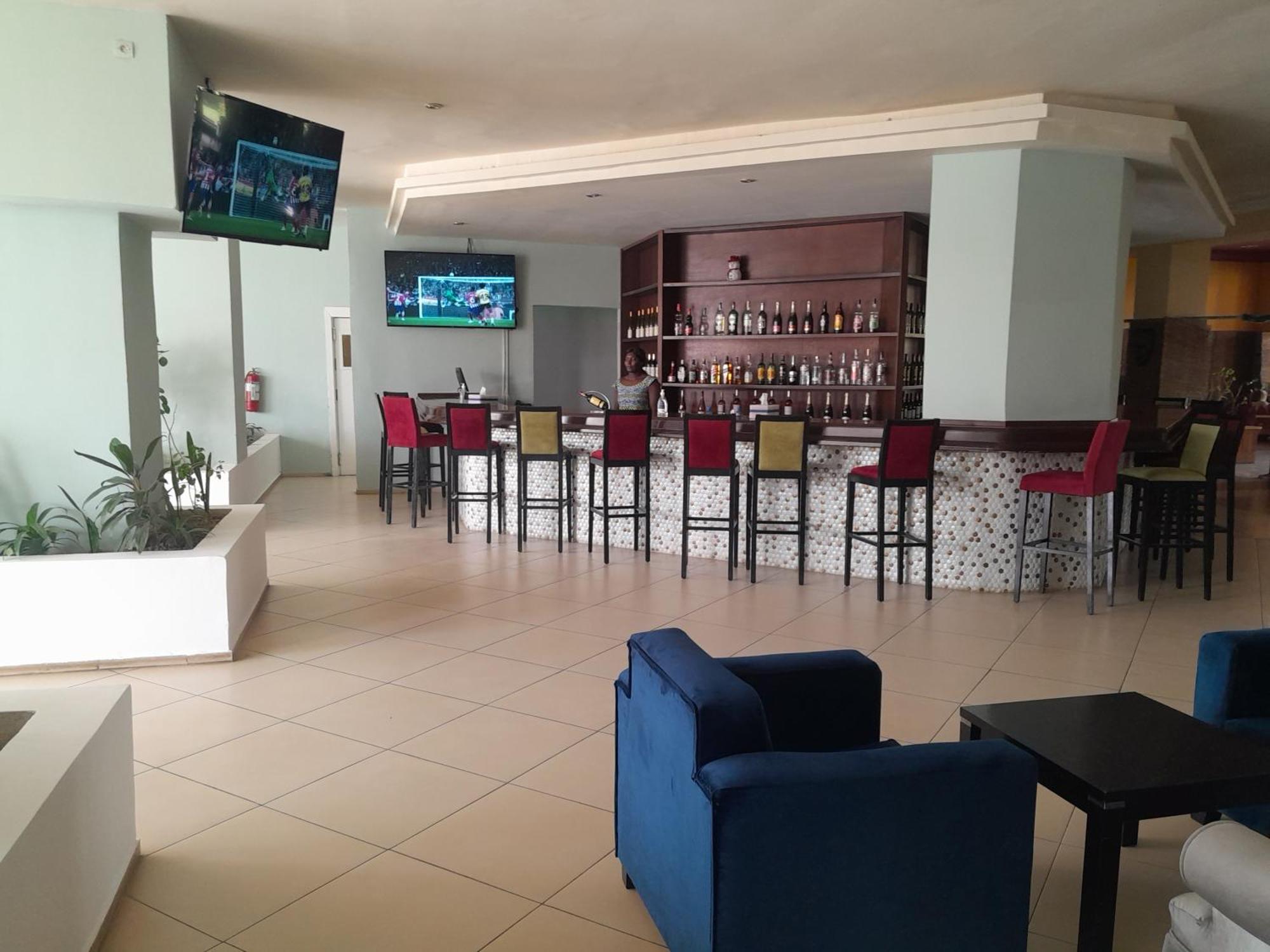 L'Amitie Hotel NʼDjamena Esterno foto